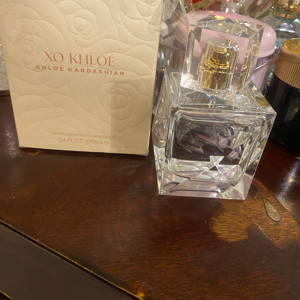 XO Khloé Eau de Parfum by Khloé Kardashian - Clear Glass Bottle